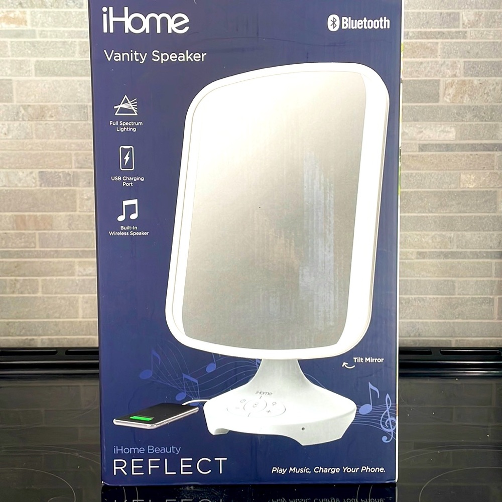 iHome Vanity Mirror